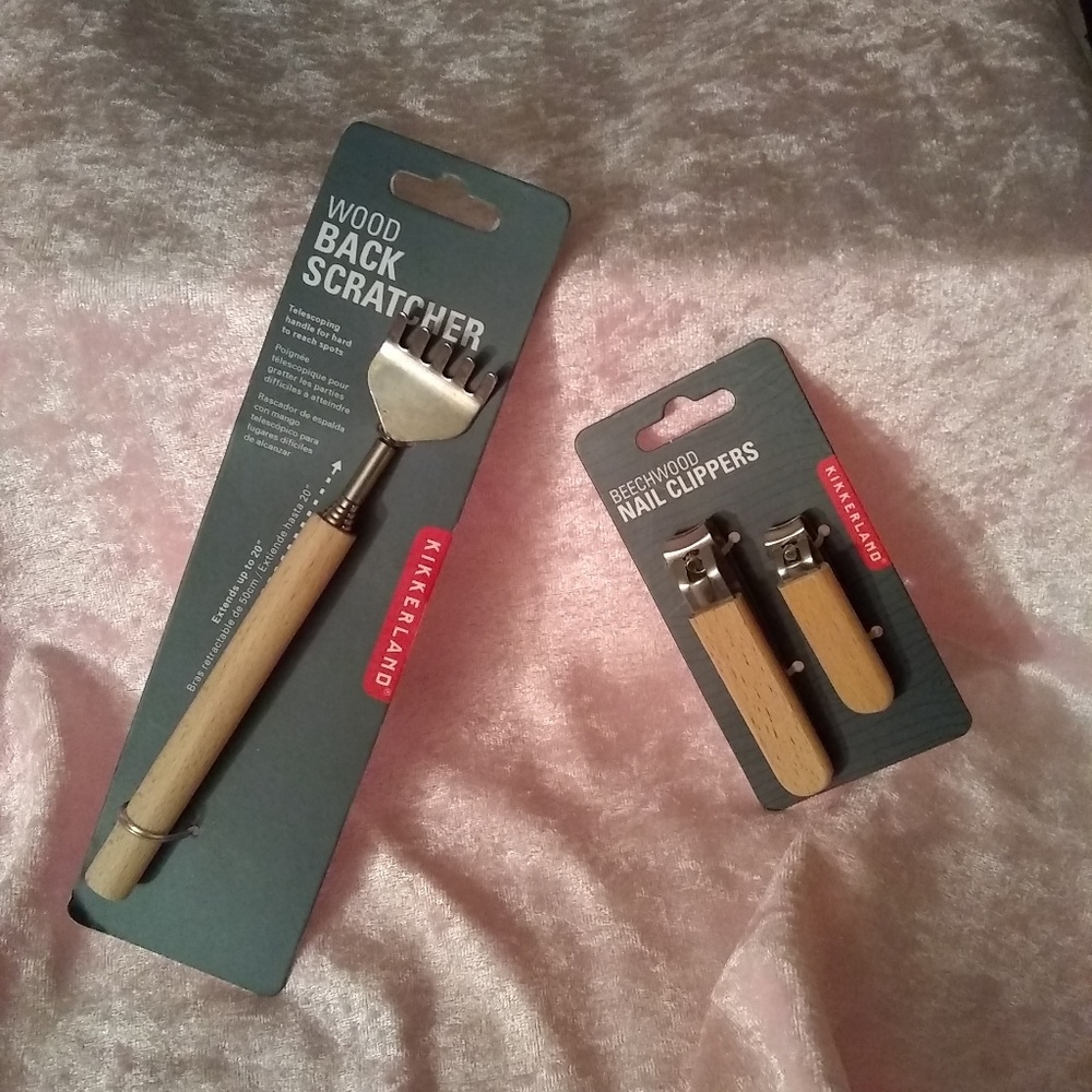 Wooden backscatter and clippers
